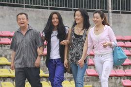 当爸爸来敲门 2011